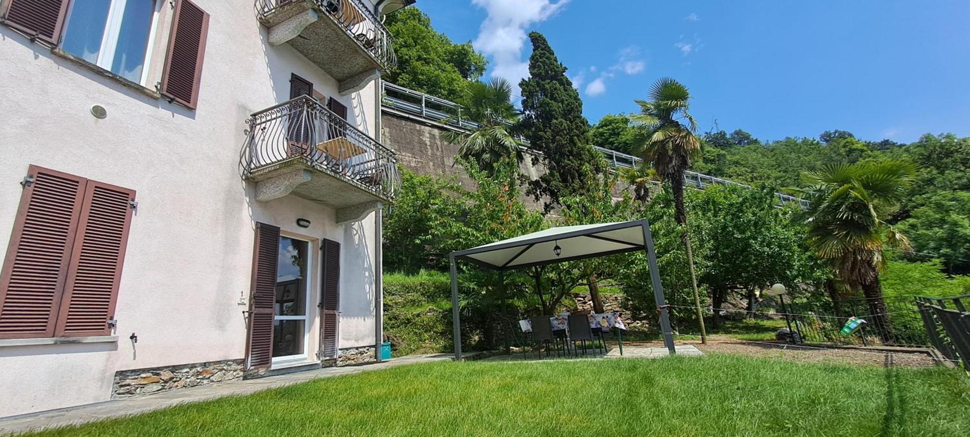 Apartment Lake Maggiore - Residence Al Poggio Тронцано-Лаго-Маджоре Экстерьер фото